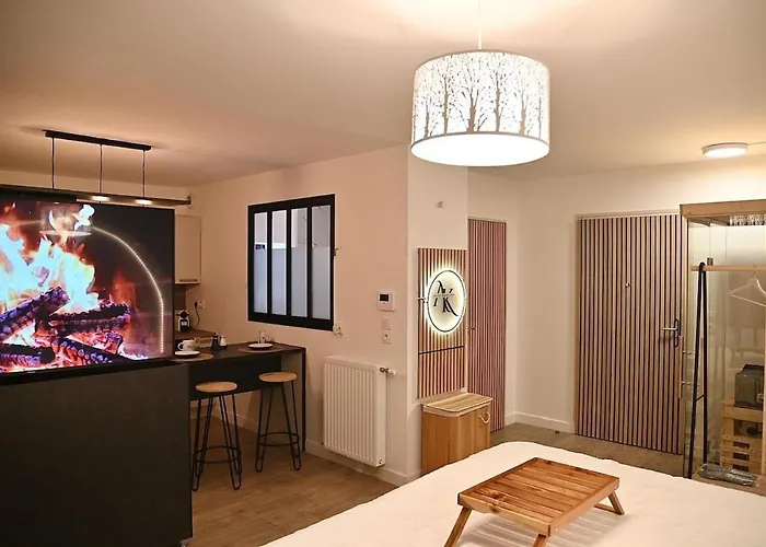 And Jacuzzi Sauna Proche Paris Apartmán *
